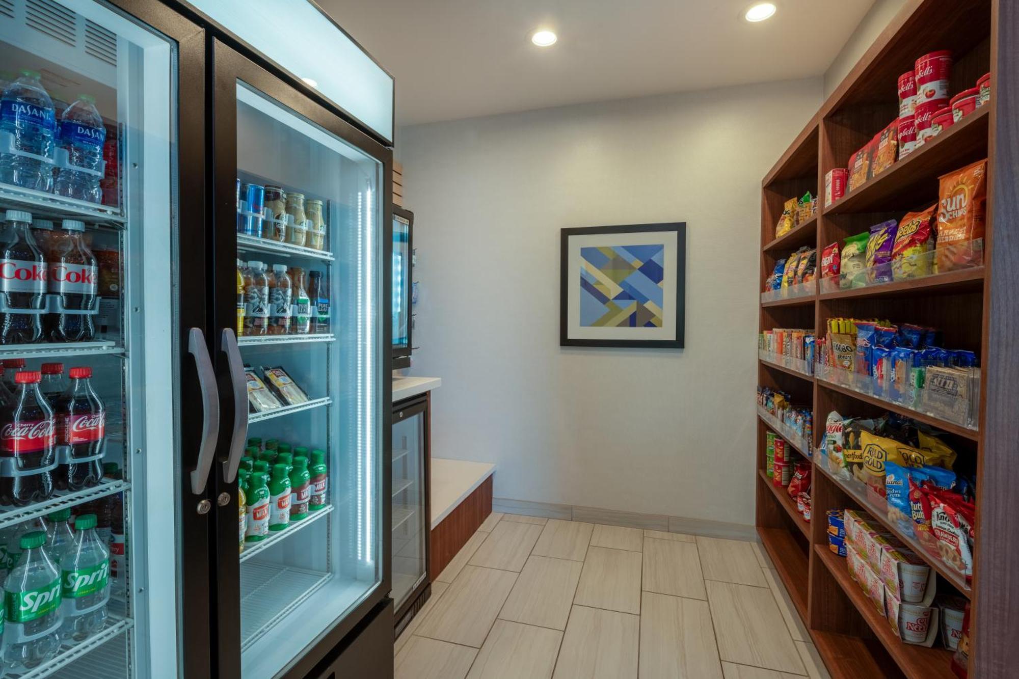Holiday Inn Express & Suites - Gilbert - Mesa Gateway Airport Buitenkant foto