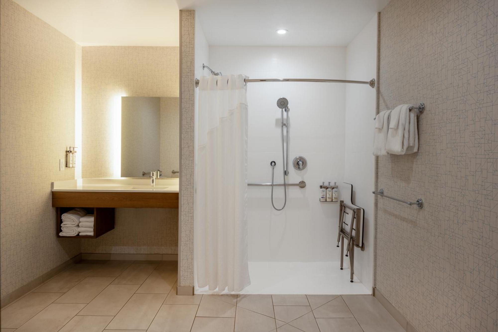 Holiday Inn Express & Suites - Gilbert - Mesa Gateway Airport Buitenkant foto