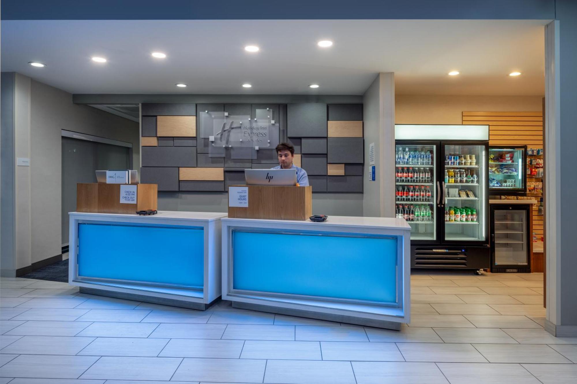 Holiday Inn Express & Suites - Gilbert - Mesa Gateway Airport Buitenkant foto